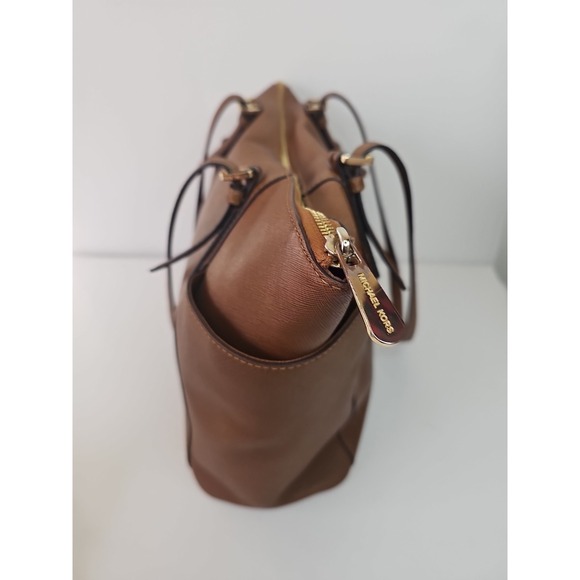 Michael Kors Jet Set Saffiano Leather Tan Top Zip Tote Bag PURSE - Picture 6 of 10